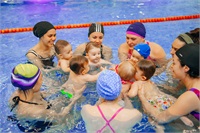 Мы обучаем детей плаванию начиная с 4х месяцев жизни