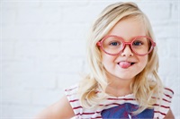 Ce este astigmatismul la copii? Poate fi acesta tratat?
